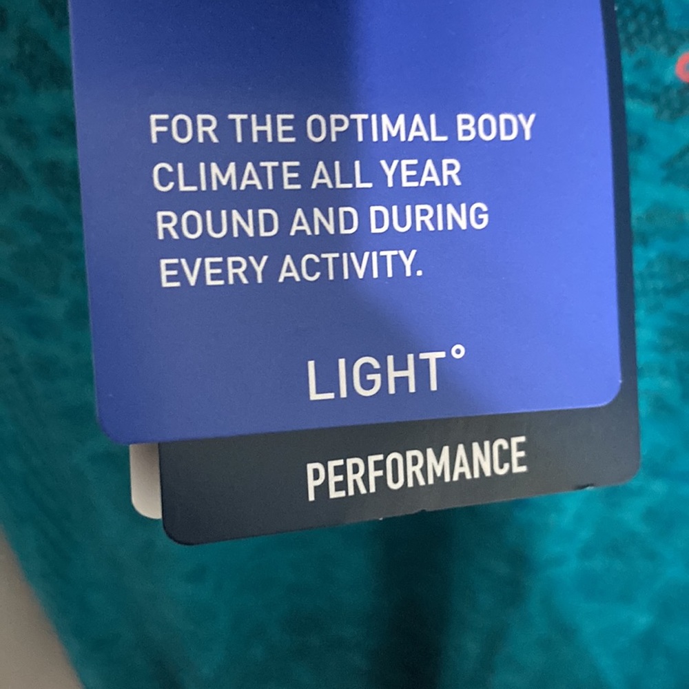 tight fitting top - Picture 6 of 9
